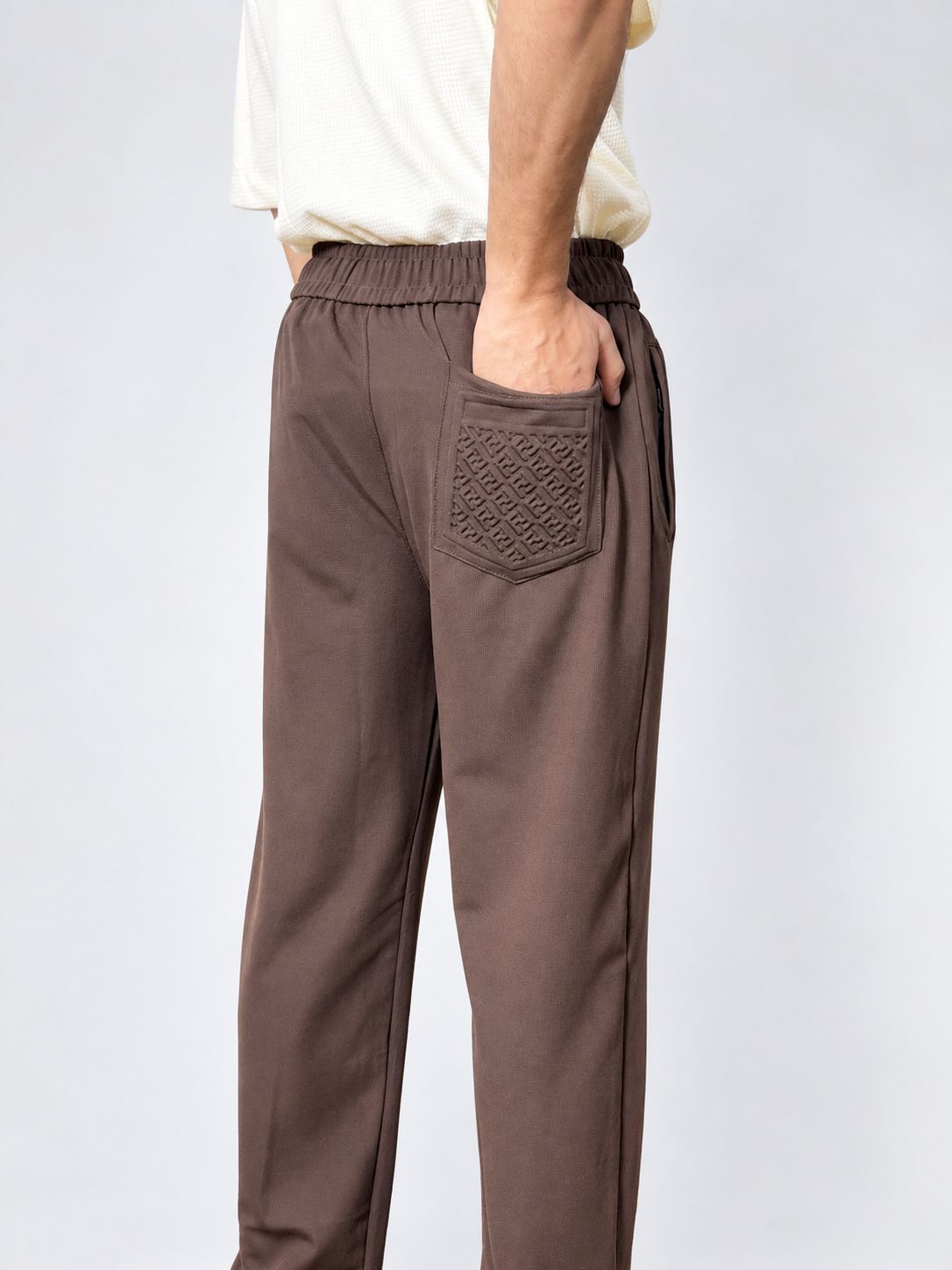 Men’s Dark Brown Relaxed-Fit Knitted Waffle Trouser – Textured Pocket Detail