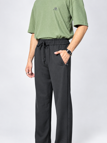 Men’s Black Relaxed-Fit Knitted Waffle Trouser – Textured Pocket Detail